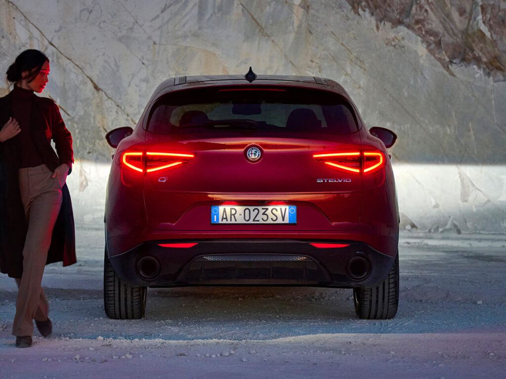 Alfa Romeo Stelvio a Bologna e Ferrara 4 Alfa Romeo Stelvio a Bologna e Ferrara