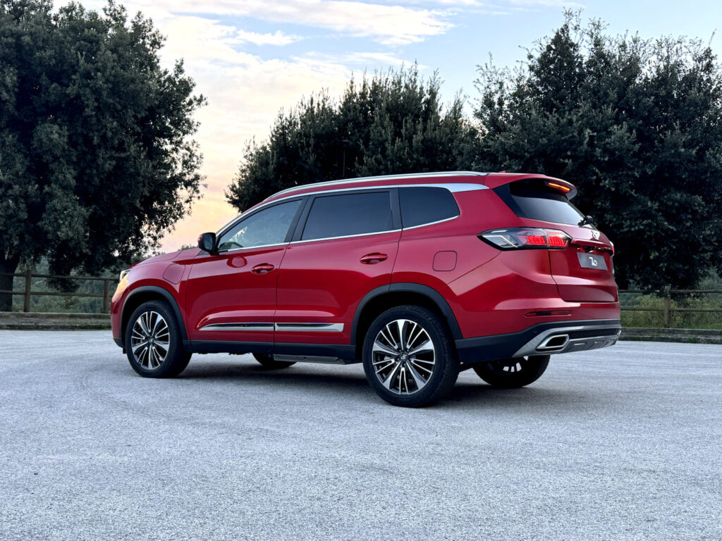 nuovo suv dr 7.0 plug-in hybrid gruppo ghedini bologna