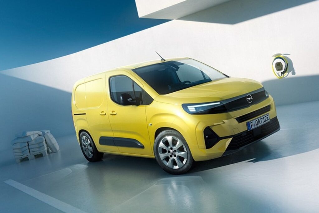 Opel Combo Cargo Electric a Bologna 2 opel combo cargo gruppo ghedini bologna