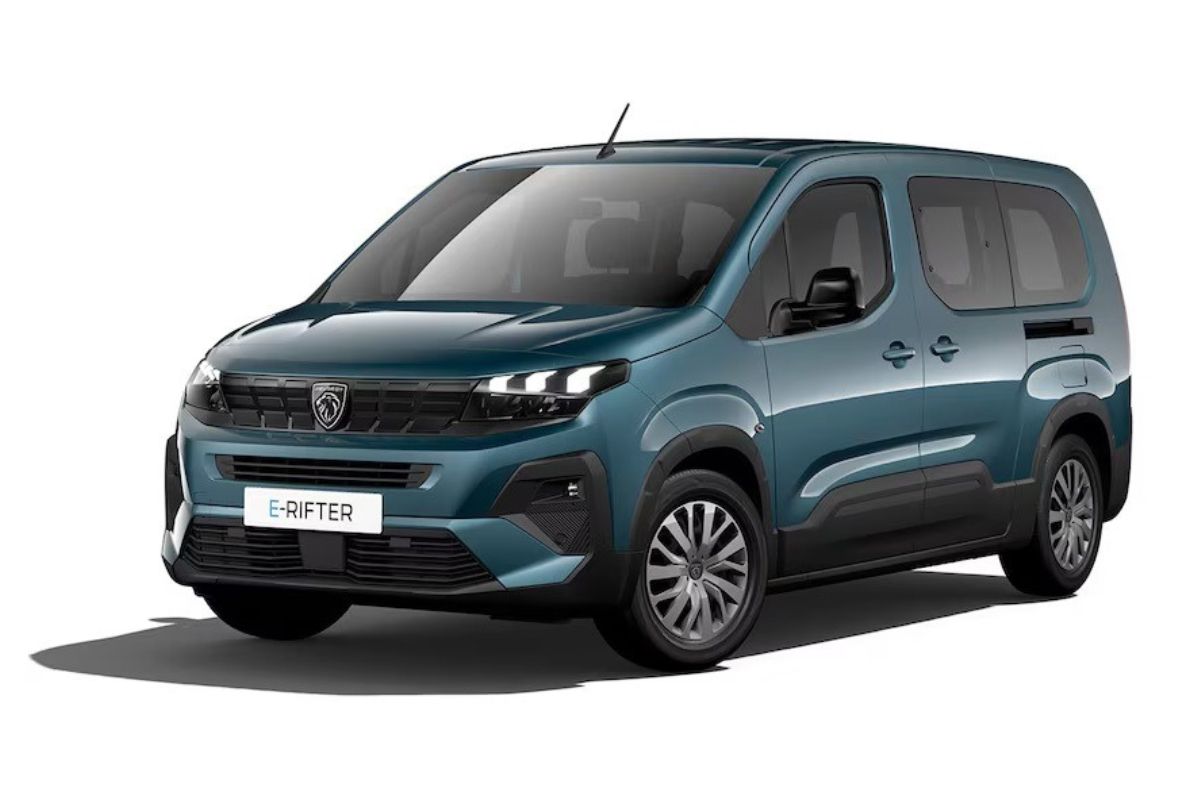 Peugeot E-Rifter a Bologna