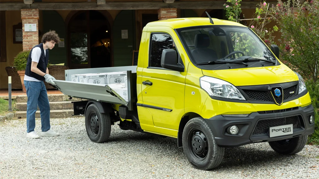 Piaggio Porter NPE a Ferrara 4 piaggio porter npe gruppo ghedini ferrara 4