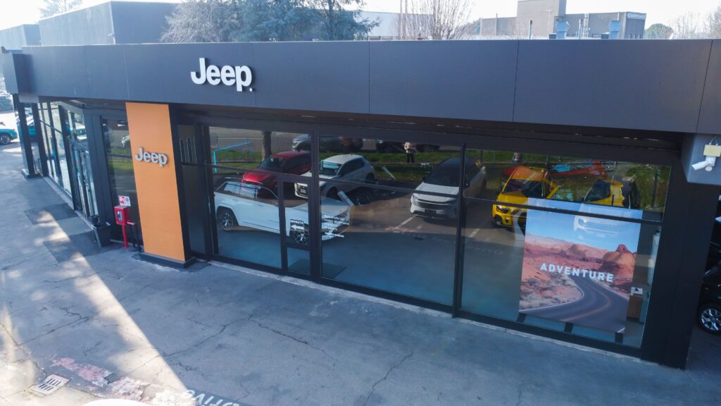 Salone Vendita Nuovo (Bologna Roveri) 6 DJI 0030