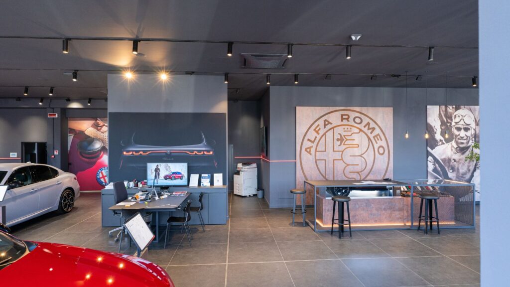 Salone Vendita Nuovo (Bologna Roveri) 19 bologna roveri via elettricista ghedini 1