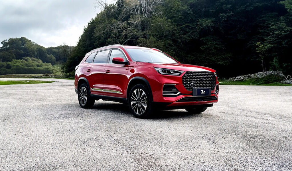 DR 7.0: tecnologia e sicurezza a bordo del SUV plug-in 1 DR 7.0 da Gruppo Ghedini a Bologna