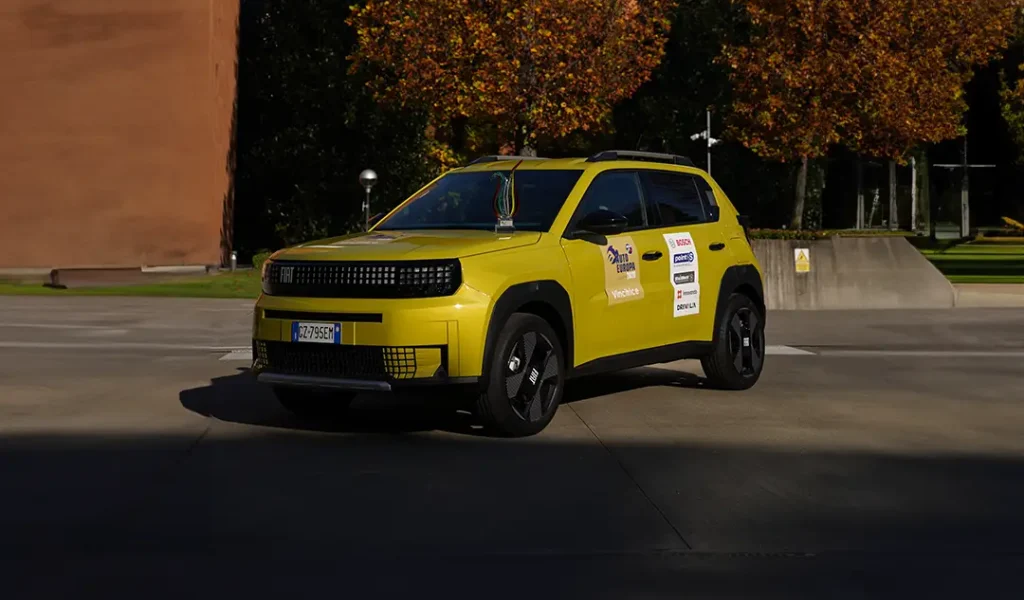 Design italiano e tecnologie smart: la Fiat Grande Panda è Auto Europa 2026 1 Fiat Grande Panda Gialla Auto d'Europa 2025