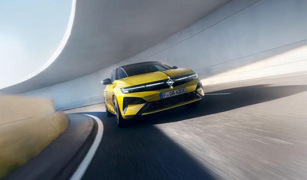 nuova opel astra gruppo ghedini bologna