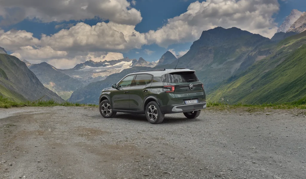 Nuovo Citroën C3 Aircross Hybrid testato sul Colle dell’Iseran