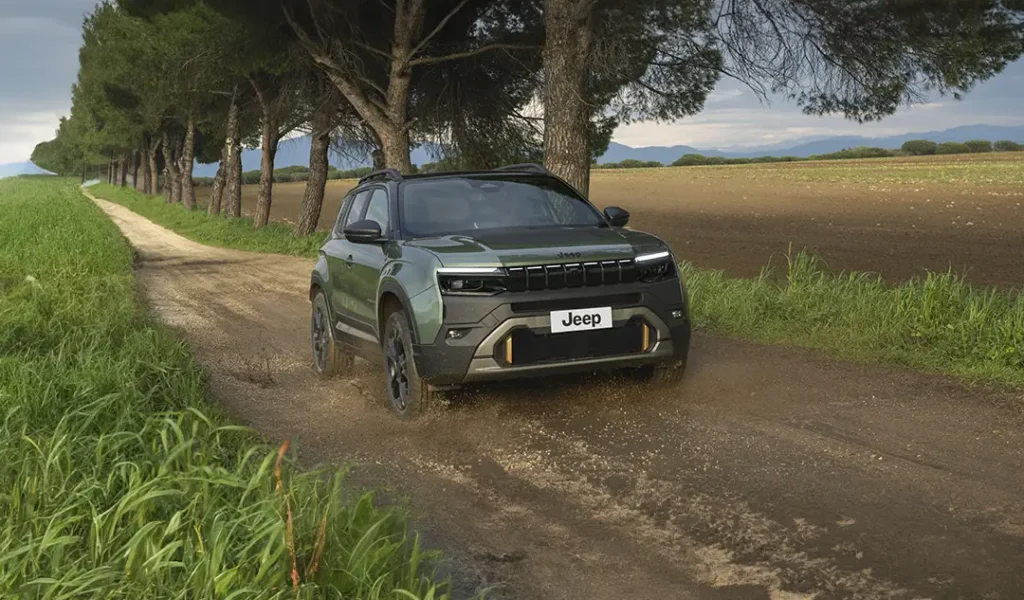 Nuova Jeep Avenger 2026: l'evoluzione della libertà compatta a Bologna e Ferrara 1 jeep avenger 85° anniversario restyling 2026